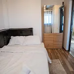 Barrique 26 - Breakfast Delivered & Minibar - Free Parking - Old Town * Brasov