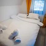 Apartment Barrique 26 - Breakfast Delivered & Minibar - Free Parking - Old Town Brasov