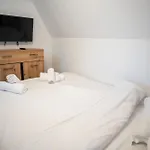 Barrique 26 - Breakfast Delivered & Minibar - Free Parking - Old Town * Brasov