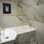 Barrique 26 - Breakfast Delivered & Minibar - Free Parking - Old Town Apartment *