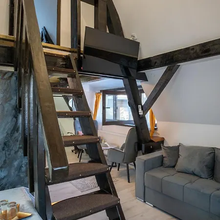Barrique 26 - Breakfast Delivered & Minibar - Free Parking - Old Town * Brașov