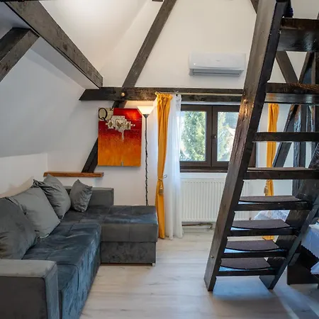 Barrique 26 - Breakfast Delivered & Minibar - Free Parking - Old Town *